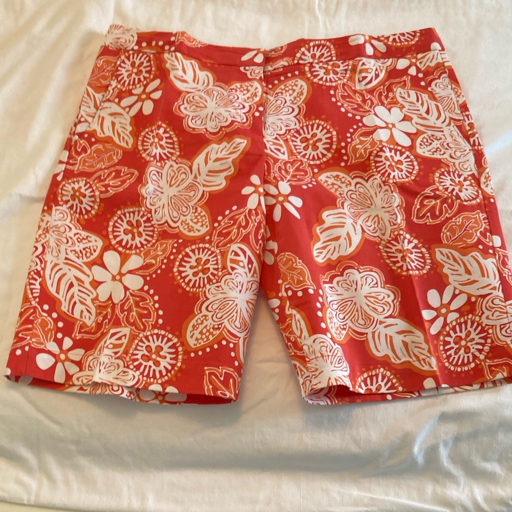 Izod Stretch Hawaiian Pattern Golf Shorts